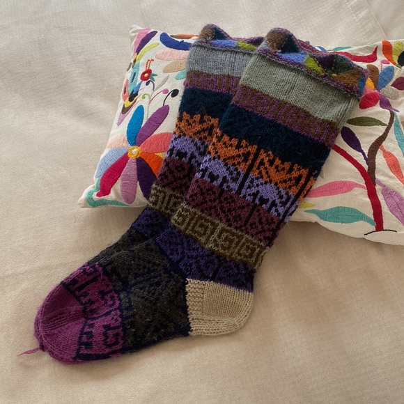 Peruvian hand knitted socks, knee heigth, size 9/10 large, beautiful colors - Picture 6 of 6